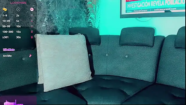 Emmaa_Saenz_ live cam screenshot trannies from Colombia on Token.Show — Token Tipping & Live Cams