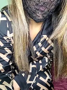 Hoot-sabriinaa Live Webcam on Stripchat