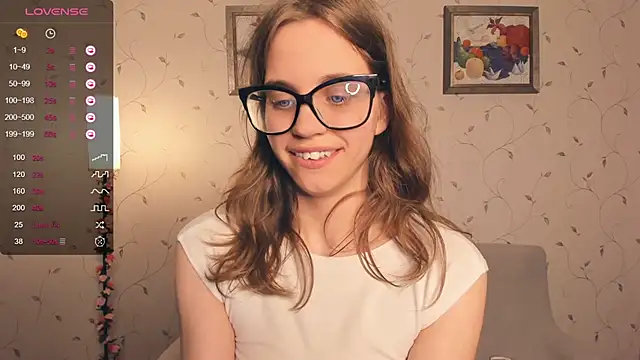 joanbaggott (F teen) - make my boobies wet