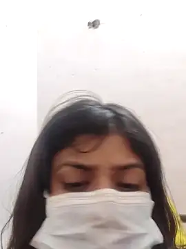 Webcam Model (sassyy_poonam)  is live.Free join now!