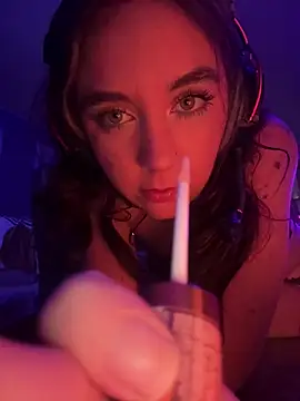 Webcam Model (goddessmissmia)  is live.Free join now!