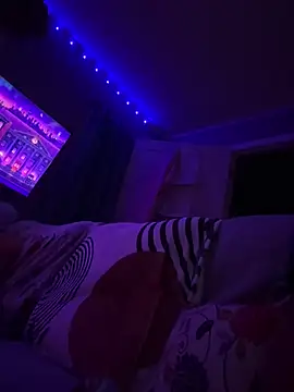 Webcam Model (goddessmissmia)  is live.Free join now!