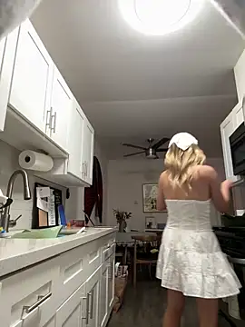 rileylovesyou (F young) - Play with my clit