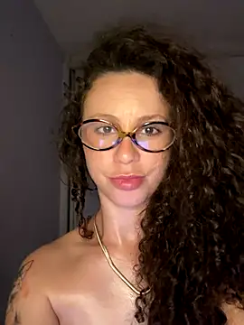 jhennerouge (F young) - Plug ass 🍑