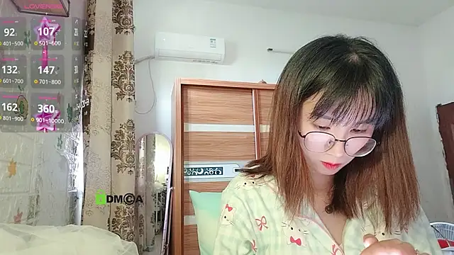 lili_666 (F young) - 爱财爱己风生水起