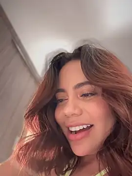 aryrosee (F young) - Wetting my panties 💦🌊🥵#SQUIRT