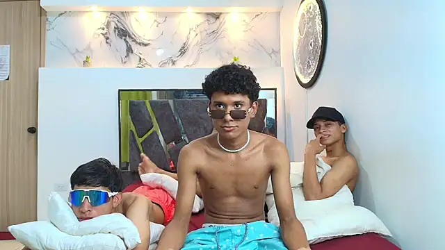 london_boys1 - LONDON_BOYS1's free webcam