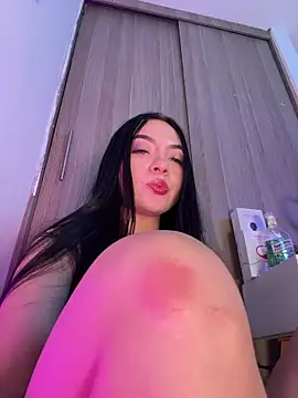 Webcam Model (Babymishi)  is live.Free join now!