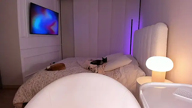 salome__11 (F young) - naked and fingers pussy