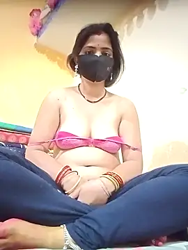 Webcam Model (Cute-Bandna)  is live.Free join now!