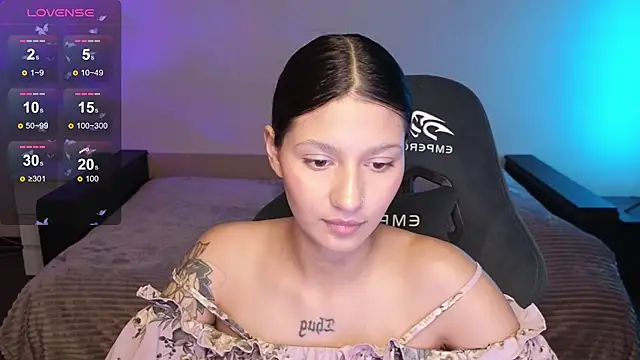 Nikol_Goldysss webcam stripchat model stream image