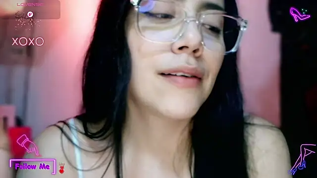 LauGrayJ webcam stripchat model stream image