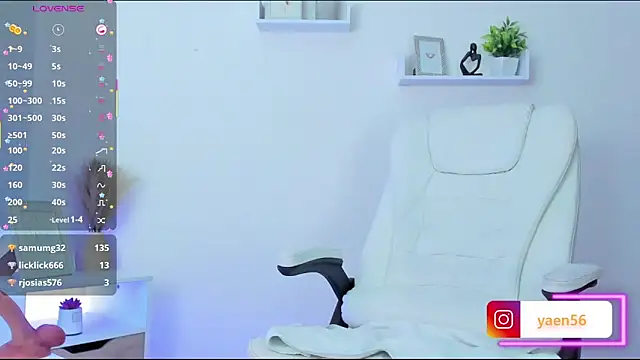 liah__19 (F teen) - Plug anal + oil ass