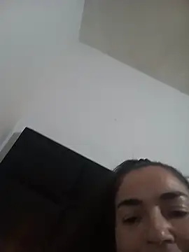 MaryRoze_ from StripChat is Freechat