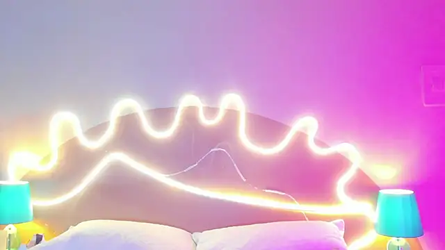 Little_Alli Live Webcam on Stripchat