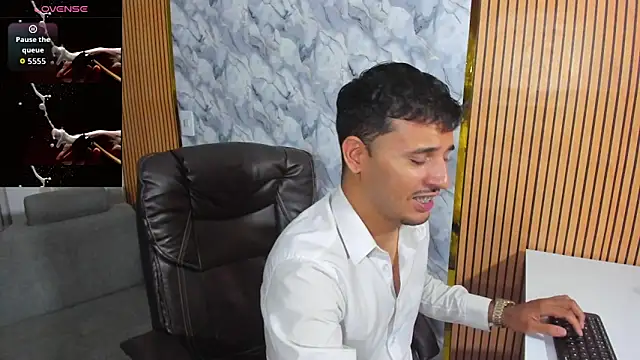 Preview of hideintheoffice