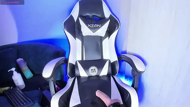 SafiroBlake webcam stripchat model stream image