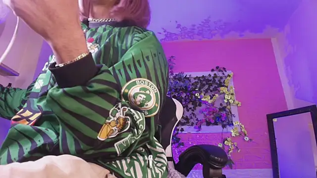 katy_bratz_ (T teen) - oil and nude show💦