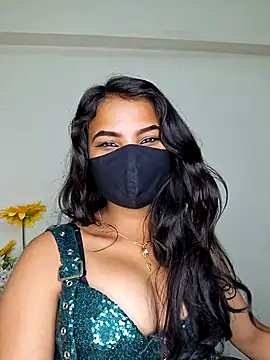 Webcam Model (Noor-Bold)  is live.Free join now!