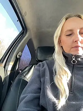 merlindave (F young) - Finger ass /naked🥵🥵🥵