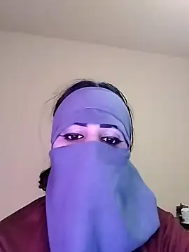 miss_dou3ae (F milf) - سيارة