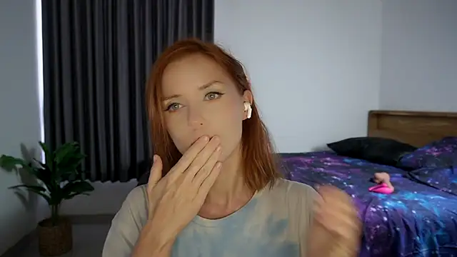 timissi (F young) - show ass +squeezzzz