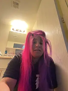 Webcam Model (seductiveangeeel)  is live.Free join now!