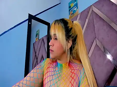 faehlis_ - Faehlis_'s free webcam - UK Sex Cams