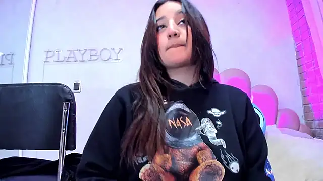 LaurenHu webcam stripchat model stream image