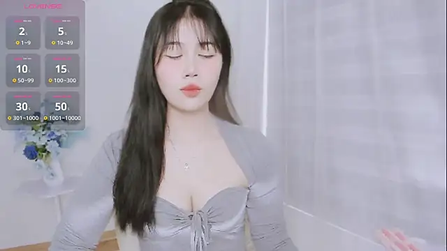 crystal_lea (F teen) - Naked show body + oil body 5m