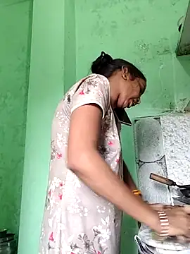 Webcam Model (Hotty-Nidhi)  is live.Free join now!