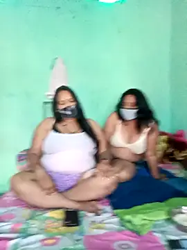 LoveOnStream from StripChat is Freechat