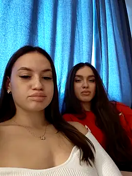 MayaGlow from StripChat is Freechat