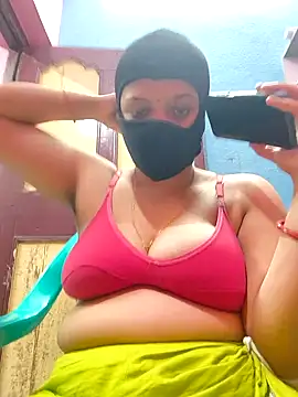 Webcam Model (roshniparveen5655)  is live.Free join now!