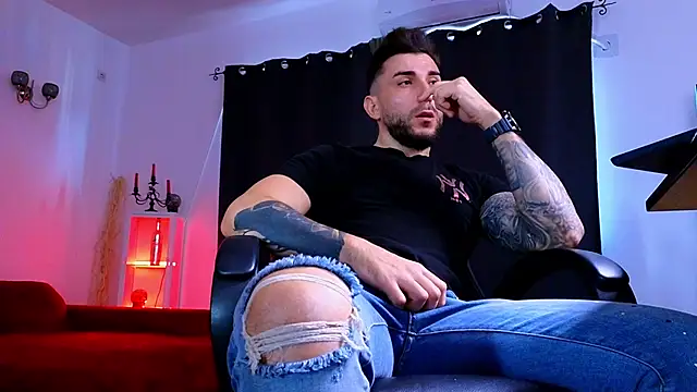 mightyaaron66 (M young) - 𖤐🔥 parTy Time ,House parTy  !  💨𖤐