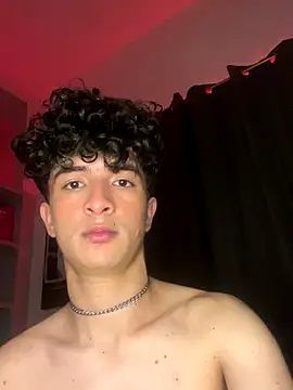 lion_cherry21 live cam screenshot male on Pron.Webcam – Live Webcams & Adult Chat