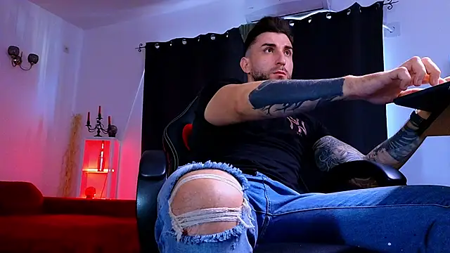 mightyaaron66 (M young) - 𖤐🔥 parTy Time ,House parTy  !  💨𖤐