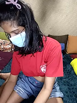 Webcam Model (emali_baba)  is live.Free join now!