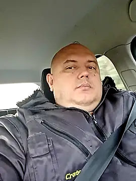 BigromeoXX from StripChat is Freechat