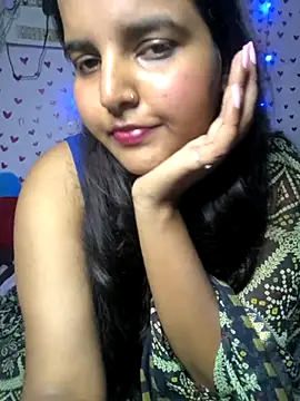 Webcam Model (QueerSofty)  is live.Free join now!