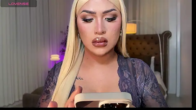 Preview of your_majesty_tyra