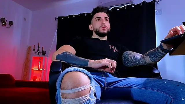 mightyaaron66 (M young) - 𖤐🔥 parTy Time ,House parTy  !  💨𖤐