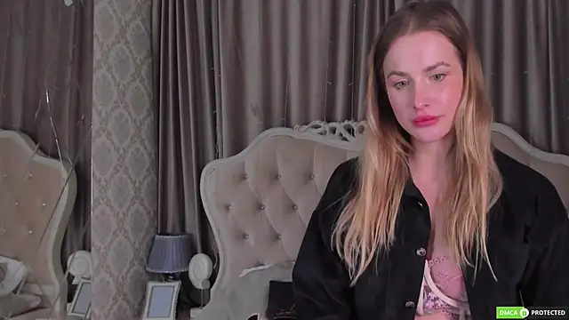 aprilnort - AprilNort's free webcam