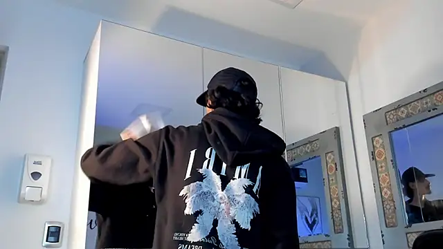 mr_strike (M twink) - Cum show 💦🍆