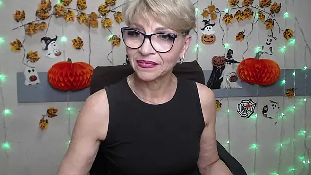  EllaBonito chat room