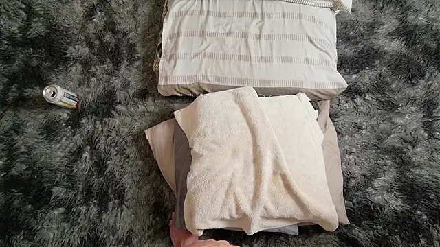 _lexi_sky_ (Ask my age) - CUM ON HER