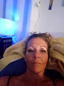 Webcam Model (PhynneNicole)  is live.Free join now!