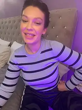 Webcam Model (ClaraPasssion)  is live.Free join now!