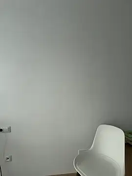 streetdoll (F young) - slap ass x 10 + video gift