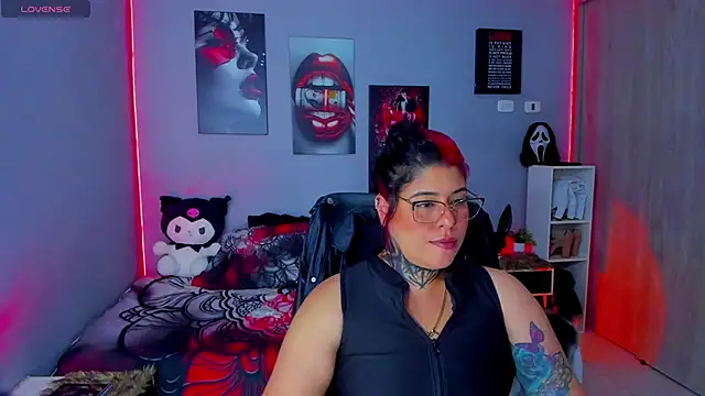 Veronika_metal webcam stripchat model stream image